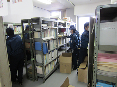 備品格納の様子[2015年3月26日撮影]
